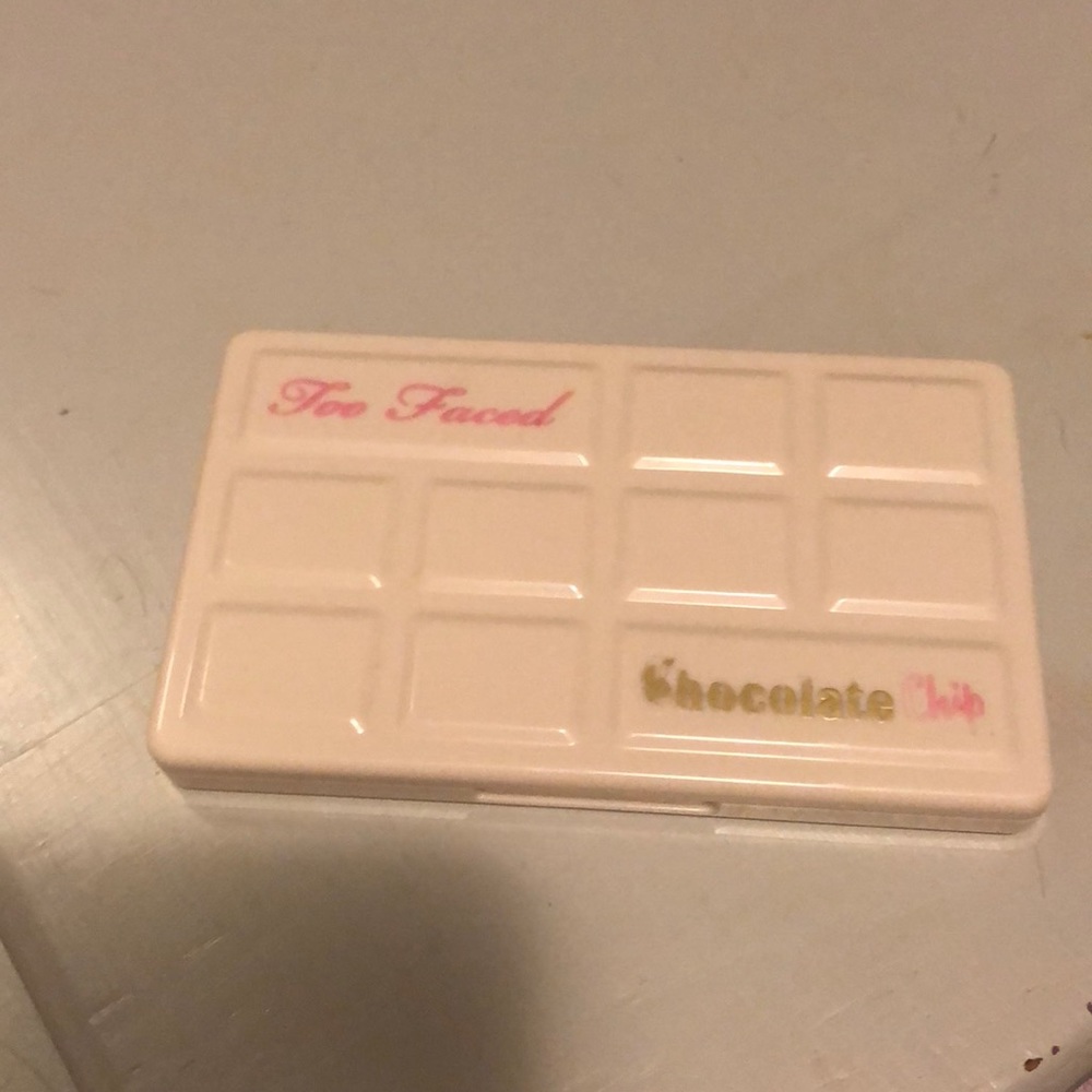 Mini too faced white chocolate pallet